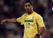 开云官网-鹈鹕展翅撕裂快船防线，莫兰特生涯之夜燃爆球场