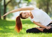 开云官网-赛道与绿茵场，速度与统治力的双重奏