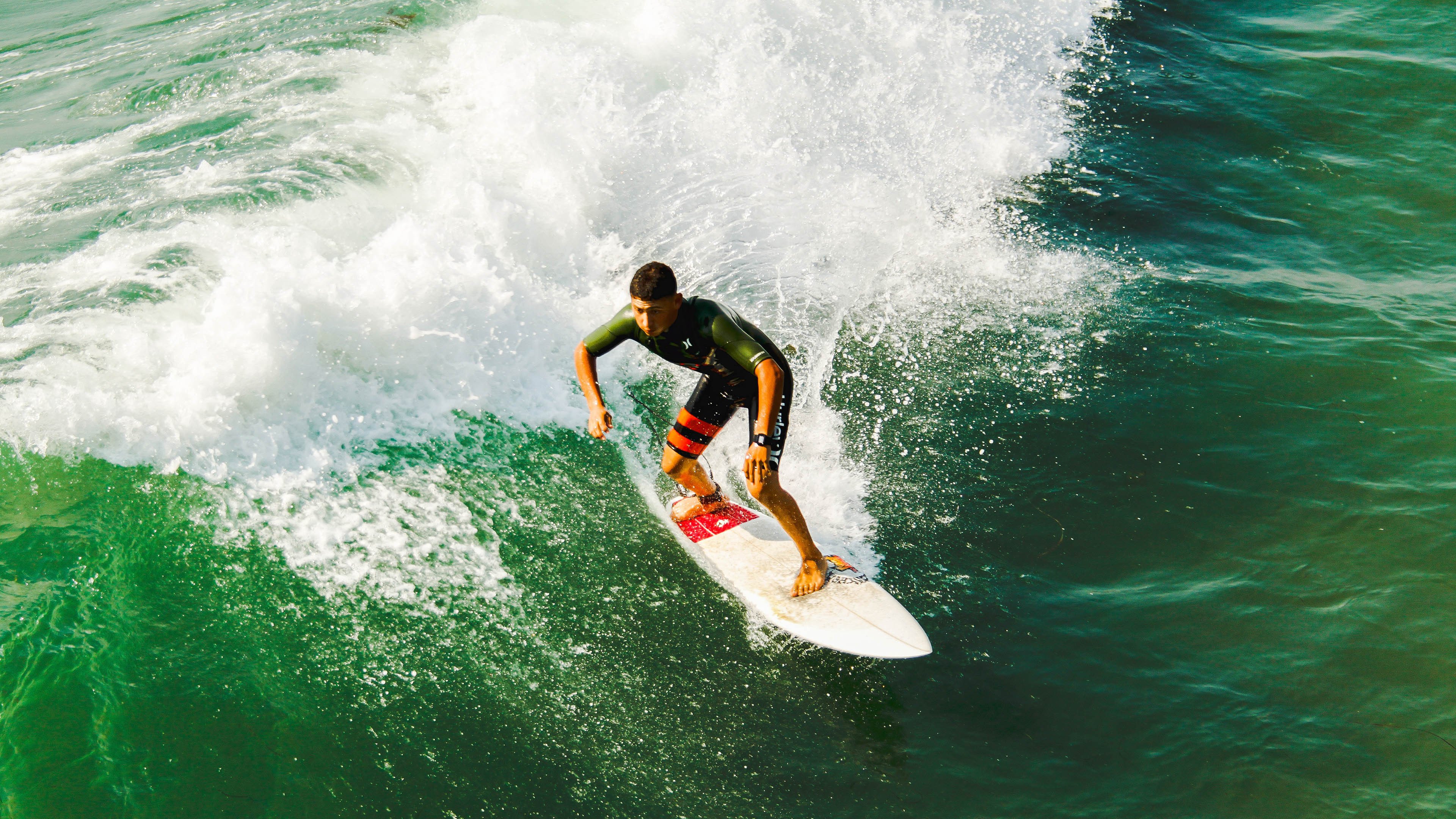 波斯铁骑绝境逢生,劳塔罗一剑封喉定乾坤—伊朗生死战逆转厄瓜多尔纪实